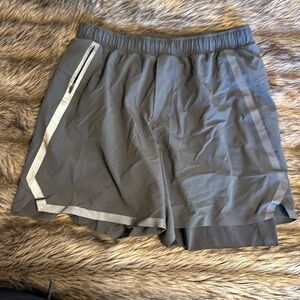 Men's Lulu shorts 6" length